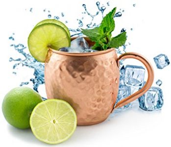 11 důvodů, proč bychom měli pít vodu z&nbsp;měděných nádob. Tato metoda může extrémně ovlivnit kvalitu vašeho života