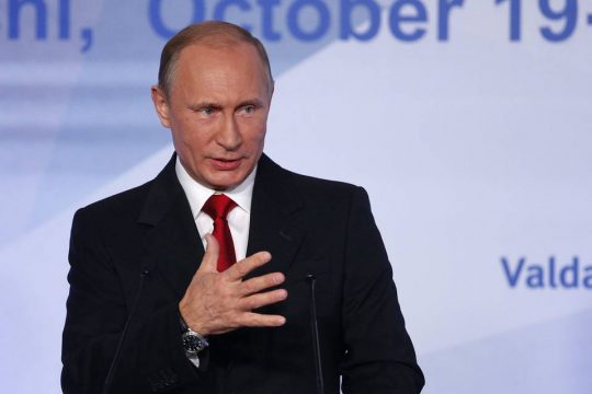 Putin na Valdajskom diskusnom klube: „Riešme problémy civilizovane! Princípy globálneho riadenia prechádzajú zmenou“