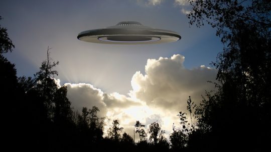 Bývalý vyšetřovatel Pentagonu: Existence UFO je prokázána „nade vší pochybnost.“