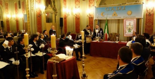 Zednářský velmistr kontra Byzantský patriarchát