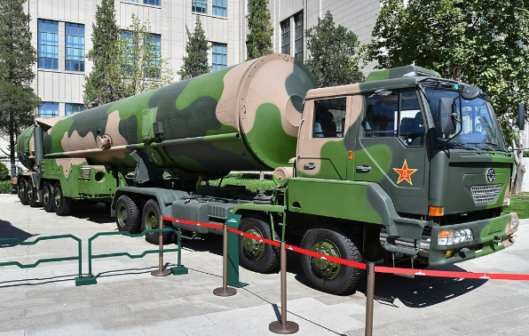 cina-raketa