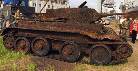tank číslo 12