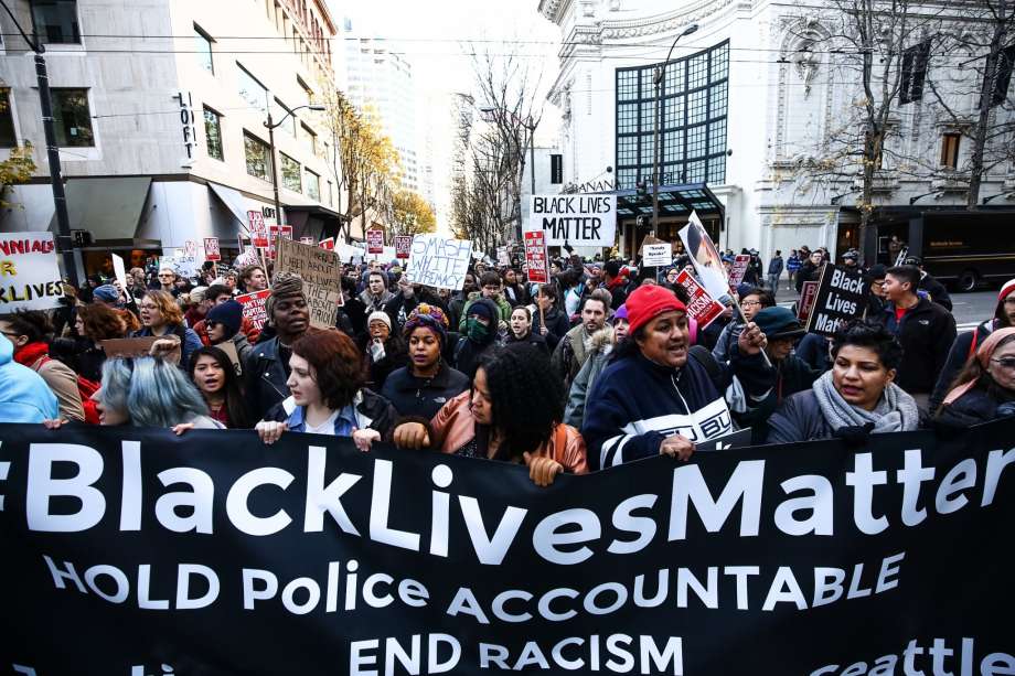 Spoluzakladatelka Black Lives Matter požaduje, aby&nbsp;se bílí lidé vzdali svých domovů