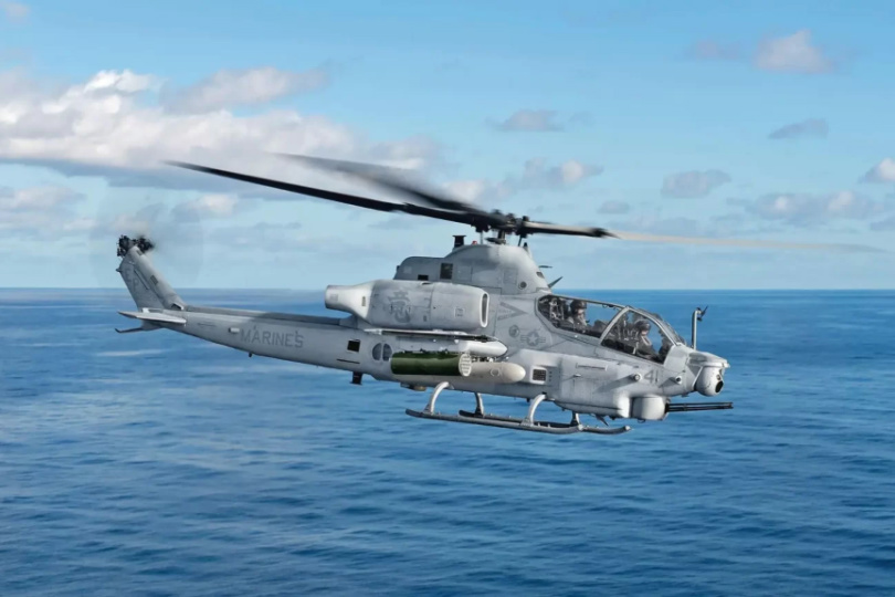 viper-helicopter-vrtulnik-more