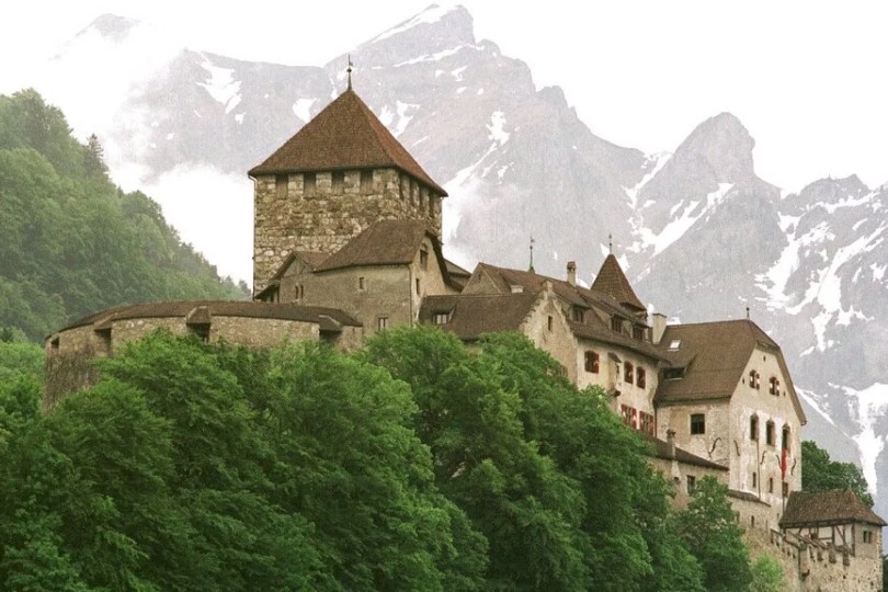liechtenstein-votes-to-pull-plug-on-public-radio-funding