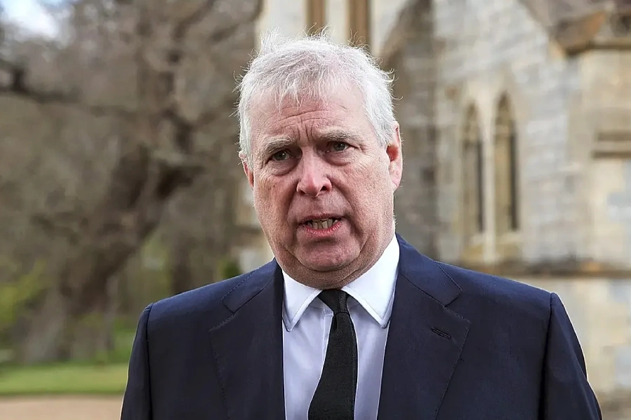 Bývalý britský princ Andrew zatčen pro podezření ze zneužití úřední moci